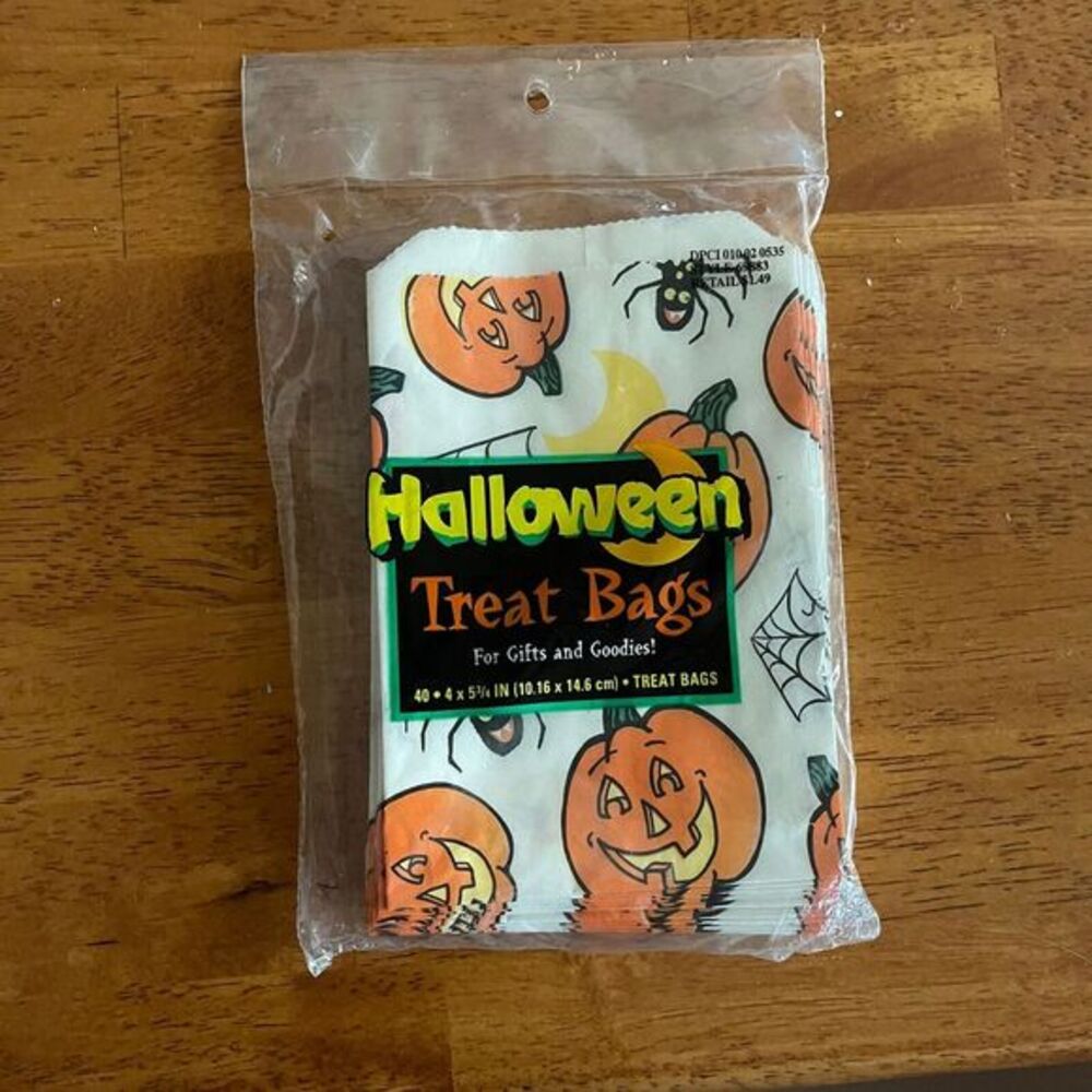 New Vintage Halloween Paper Trick or Treat Candy bags 40 Jackolanterns Spider